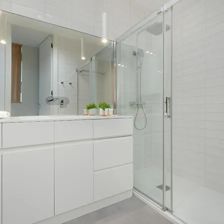 Bright Blue With Balcony, Parking And Air Conditioning In By Renters